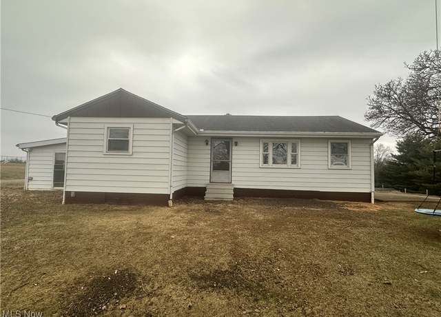 Property at 1425 Flint Ridge Rd, Hopewell, OH 43746, 3 beds, 1 bath
