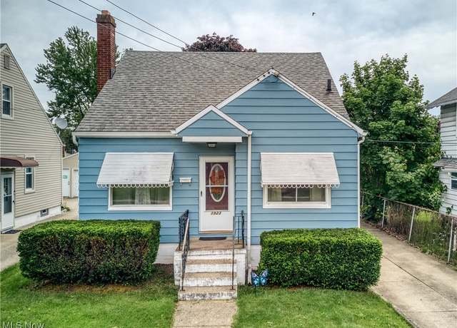 Property at 1923 15th St SW, Akron, OH 44314, 3 beds, 2 baths