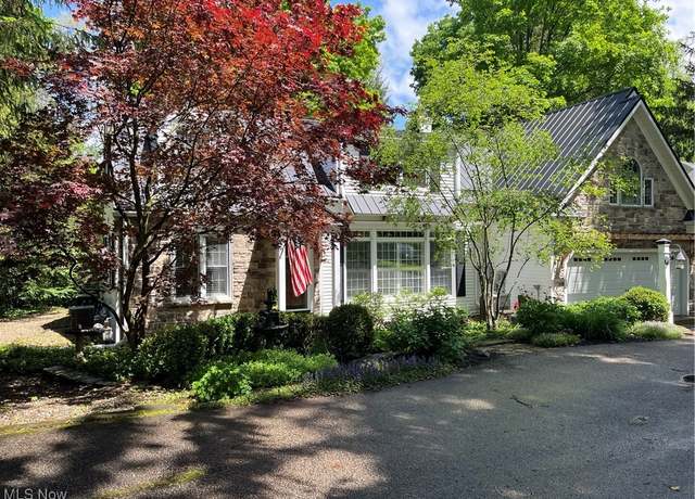 Property at 8330 Lucerne Dr, Chagrin Falls, OH 44023, 4 beds, 3.5 baths