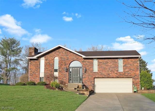 Property at 4532 Fairway, Steubenville, OH 43952, 3 beds, 2.5 baths