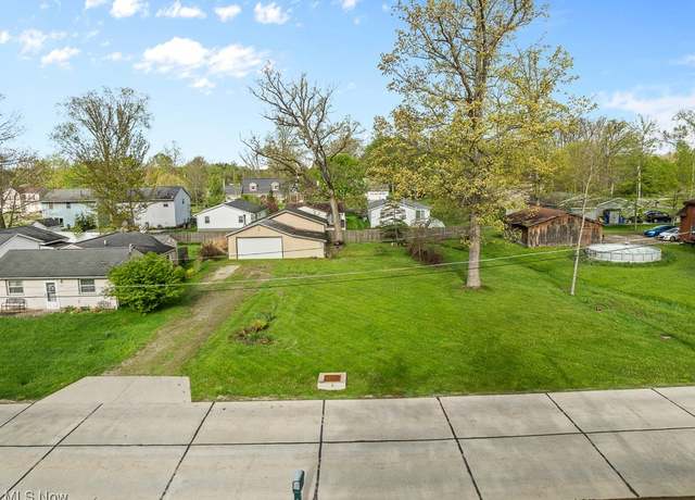 Property at 10586 California St, Aurora, OH 44202