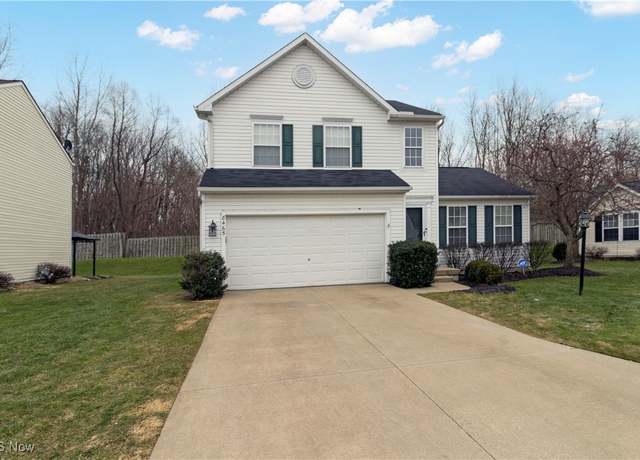 Property at 8465 Antlers Trl, North Ridgeville, OH 44039, 3 beds, 2.5 baths