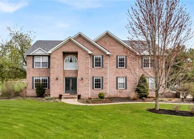 Property at 39011 Arbor Ct, Grafton, OH 44044, 4 beds, 4 baths