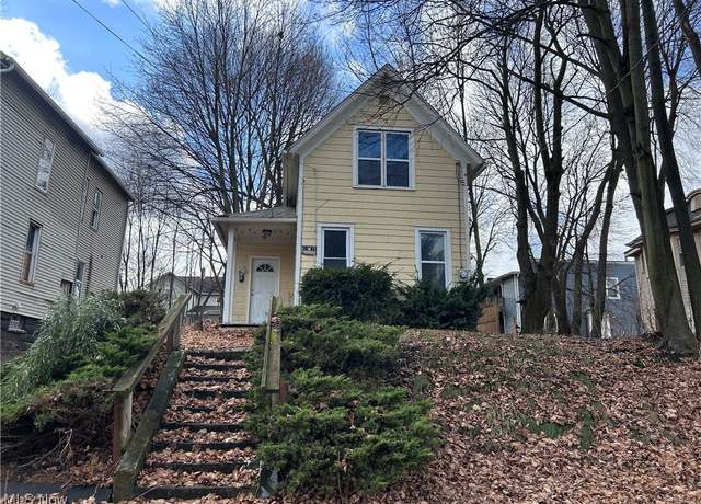 Property at 344 N Adams St, Akron, OH 44304, 3 beds, 1 bath