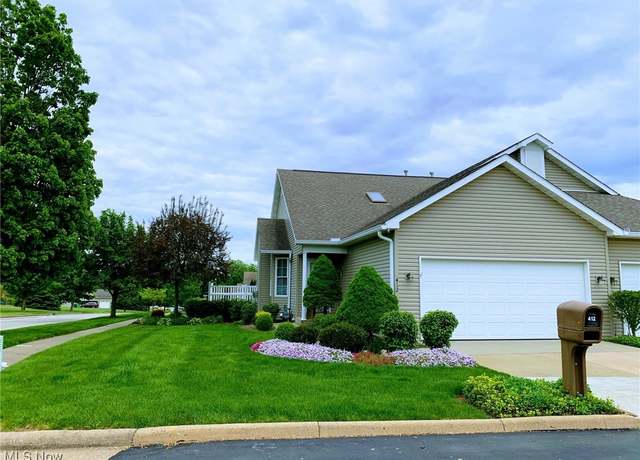 Property at 412 Coventry Ct, Orrville, OH 44667, 3 beds, 3 baths