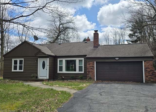 Property at 5678 Ridgebury Blvd, Lyndhurst, OH 44124, 3 beds, 2 baths