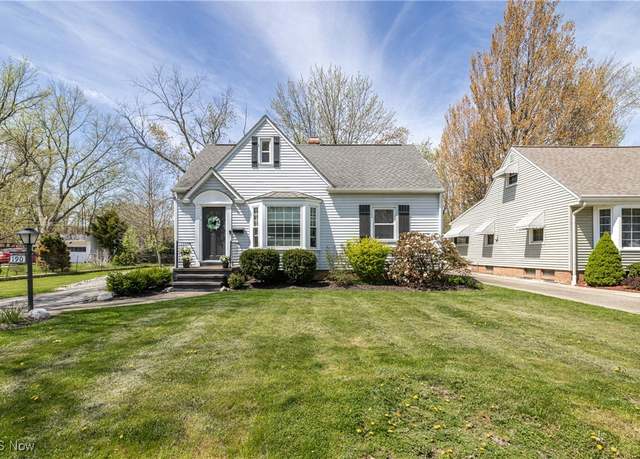 Property at 190 Beck Rd, Avon Lake, OH 44012, 3 beds, 2 baths