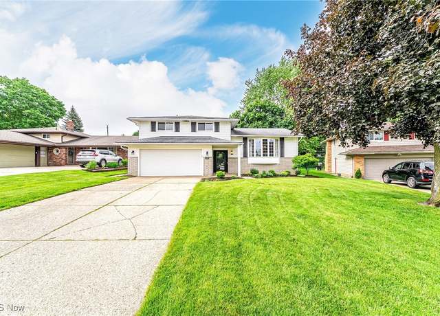 Property at 21517 Nottingham Dr, Fairview Park, OH 44126, 4 beds, 2 baths