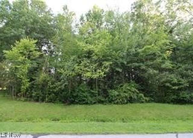 Property at 75 Leffingwell Dr, Orwell, OH 44076