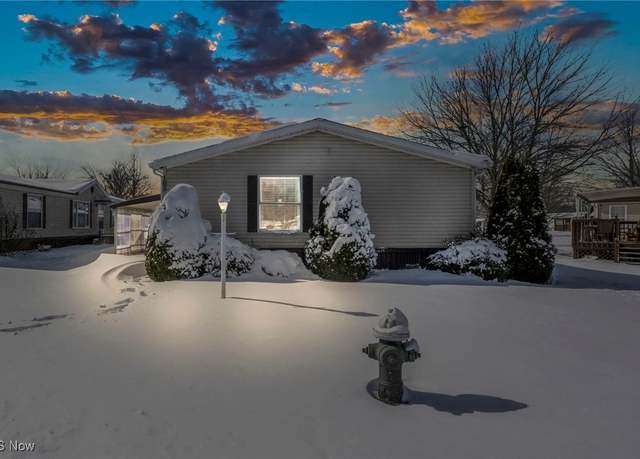 Property at 165 Ashwood, Elyria, OH 44035, 3 beds, 2 baths