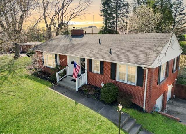 Property at 3200 Homewood Ave, Steubenville, OH 43952, 4 beds, 3 baths