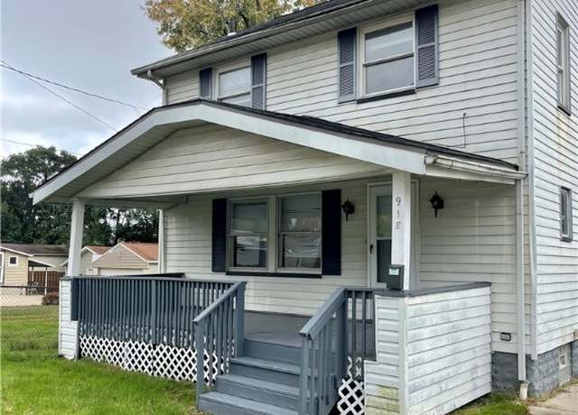 Property at 918 Silvercrest Ave, Akron, OH 44314, 3 beds, 1 bath
