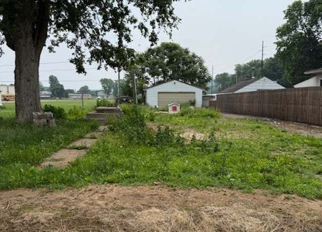 Property at 621 Tuscarawas Ave, Newcomerstown, OH 43832
