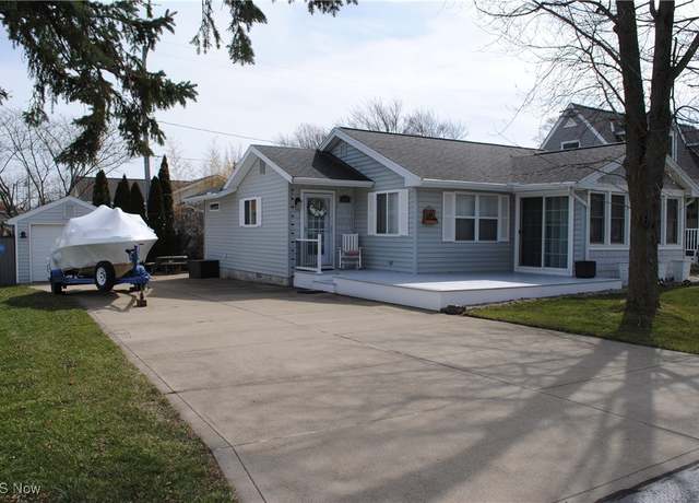 Property at 139 N Leddy Ln, Lakeside-marblehead, OH 43440, 2 beds, 2 baths