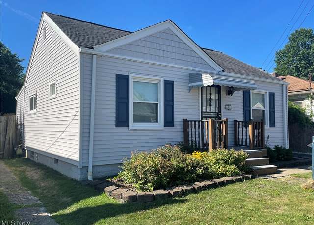 Property at 13613 Carrington Ave, Cleveland, OH 44135, 3 beds, 1 bath