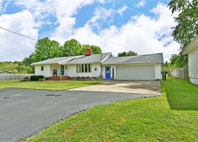 Property at 3460 N Park Avenue Ext, Warren, OH 44481, 3 beds, 2 baths