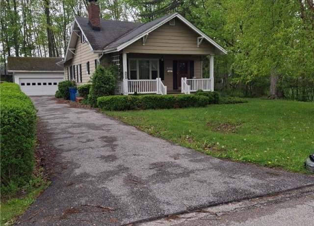 Property at 38522 Courtland Dr, Willoughby, OH 44094, 4 beds, 1 bath