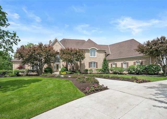 Property at 5480 North Woods Ln, Solon, OH 44139, 4 beds, 4.5 baths