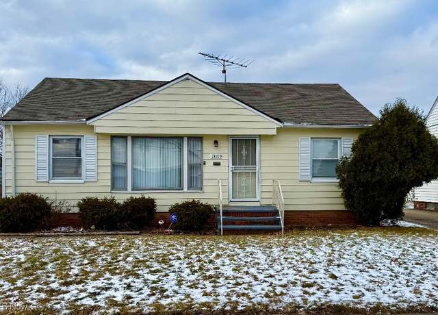 Property at 18719 Garden Blvd, Cleveland, OH 44128, 3 beds, 1.5 baths