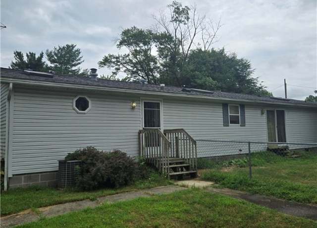 Property at 168 2nd St NW, Barberton, OH 44203, 3 beds, 2 baths