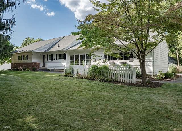 Property at 2471 Brice Rd, Akron, OH 44313, 5 beds, 3 baths