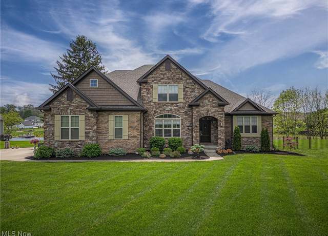 Property at 5048 Shoreline Cir, Medina, OH 44256, 4 beds, 4 baths