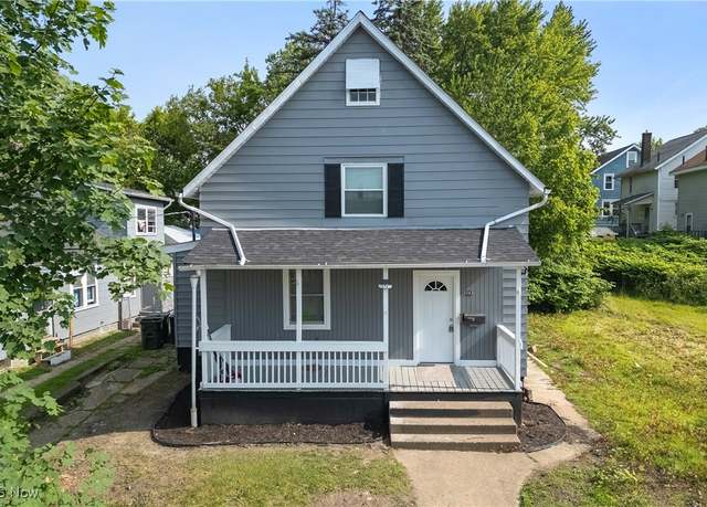 Property at 2443 16th St NE, Canton, OH 44705, 3 beds, 2 baths