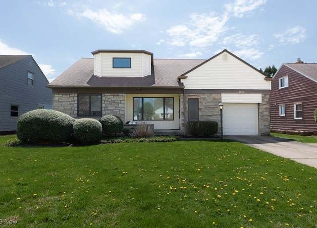 Property at 24004 Woodway Rd, Beachwood, OH 44122, 4 beds, 2.5 baths