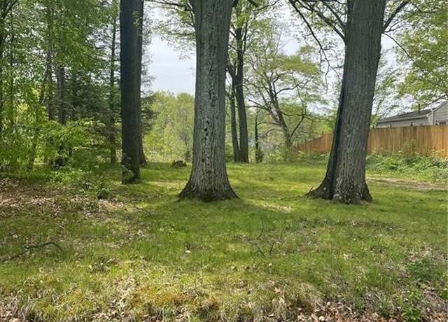 Property at 1470 Mac Dr, Stow, OH 44224