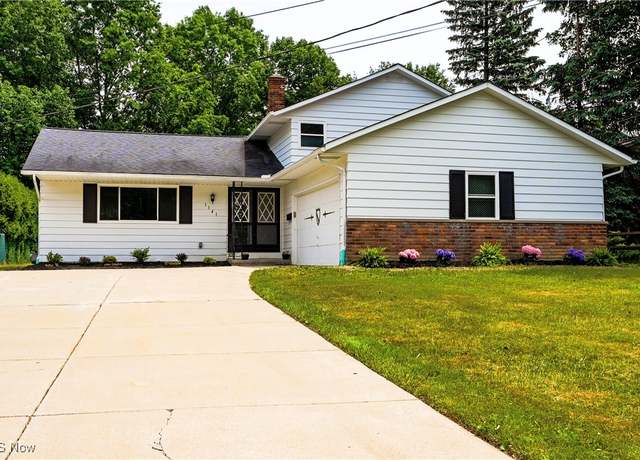 Property at 1141 Hillrock Dr, South Euclid, OH 44121, 4 beds, 2 baths