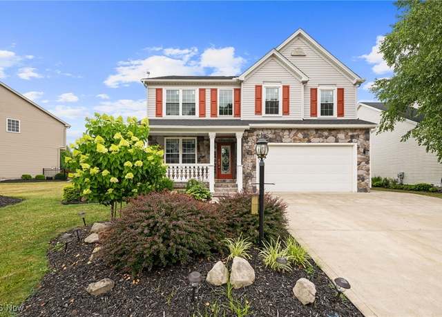 Property at 27334 Wheaton Pl, Olmsted Twp, OH 44138, 4 beds, 3.5 baths
