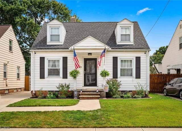 Property at 1325 Plymouth Rd, Cleveland, OH 44109, 3 beds, 1.5 baths