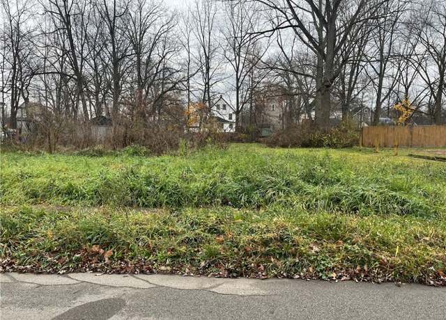 Property at 454 Vine Ave NE, Warren, OH 44483