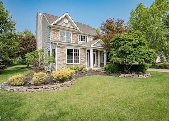 Property at 346 Waterside Dr, Avon Lake, OH 44012, 5 beds, 3.5 baths