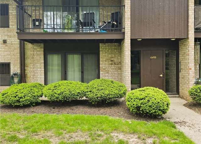 Property at 16495 Heather Ln #102, Middleburg Heights, OH 44130, 2 beds, 1 bath