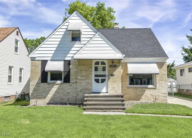 Property at 8204 Southington Dr, Parma, OH 44129, 3 beds, 2 baths