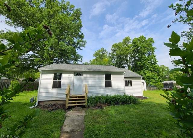 Property at 11435 Ridgefield Ave NE, Alliance, OH 44601, 2 beds, 1.5 baths