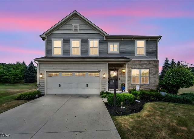 Property at 8682 Prairie Grass Ln, Mentor, OH 44060, 5 beds, 3.5 baths