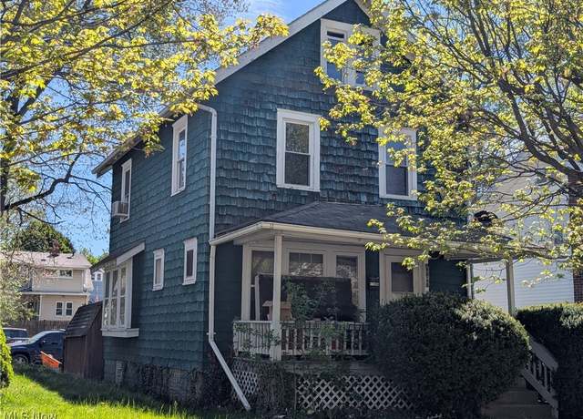Property at 1105 Collinwood Ave, Akron, OH 44310, 3 beds, 1.5 baths