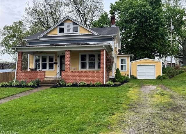 Property at 67 N Mulberry St, Fredericktown, OH 43019, 3 beds, 2 baths
