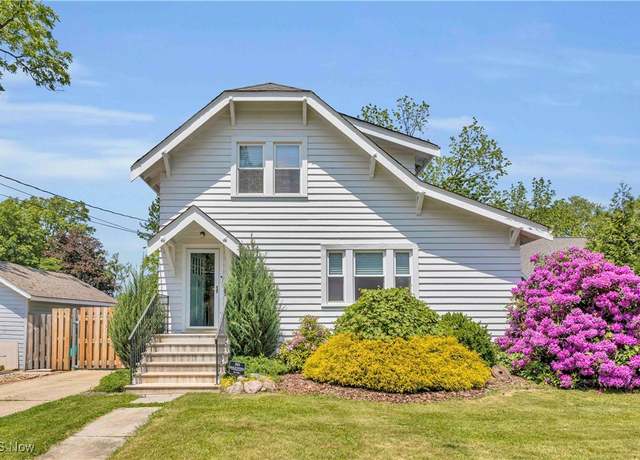 Property at 114 Kraft St, Berea, OH 44017, 2 beds, 1.5 baths