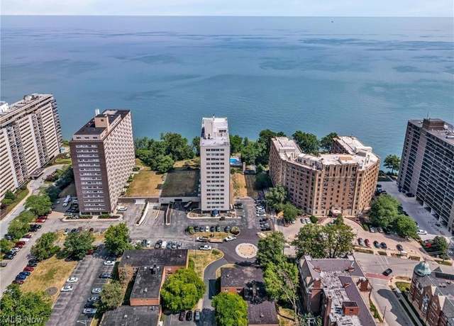 Property at 12520 Edgewater Dr #1107, Lakewood, OH 44107, 1 bed, 1 bath