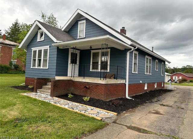 Property at 1637 E High Ave, New Philadelphia, OH 44663, 3 beds, 1 bath