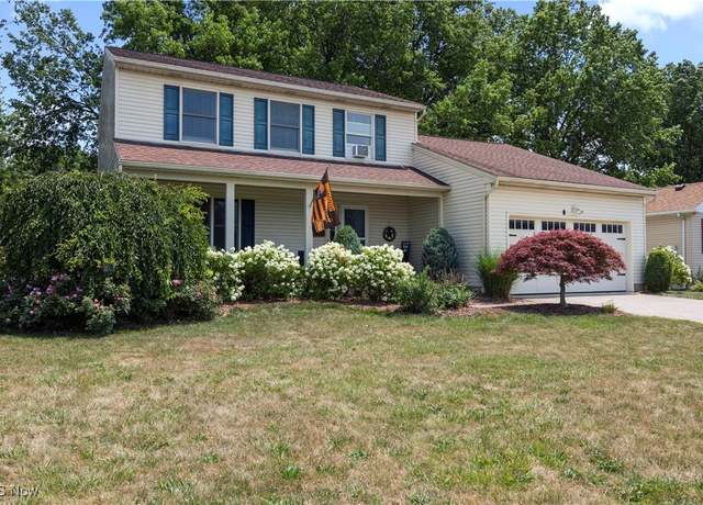 Property at 5211 St James Blvd, Lorain, OH 44053, 3 beds, 2.5 baths