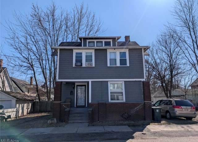 Property at 2310 7th St SW, Canton, OH 44706, 2 beds, 2 baths