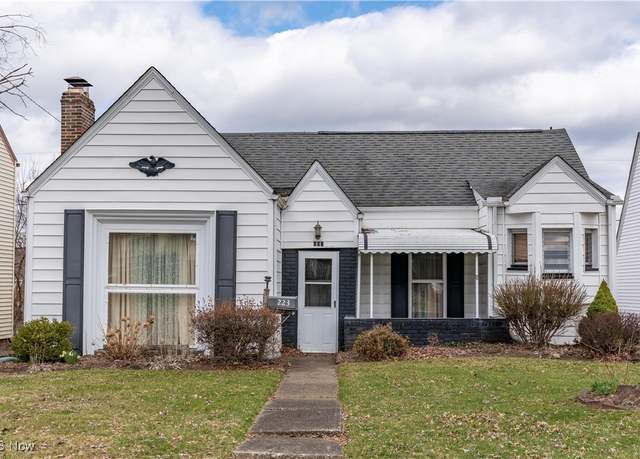 Property at 223 33rd St NW, Canton, OH 44709, 3 beds, 2 baths