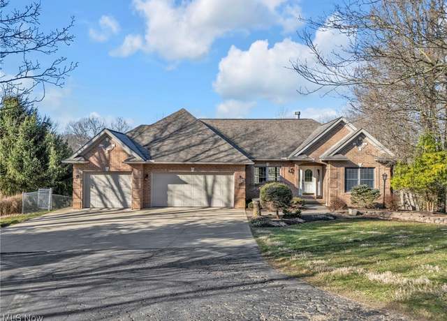 Property at 8756 Private Road 343, Millersburg, OH 44654, 5 beds, 3 baths