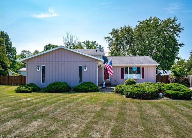 Property at 20563 Holly Cir, Strongsville, OH 44149, 4 beds, 2 baths