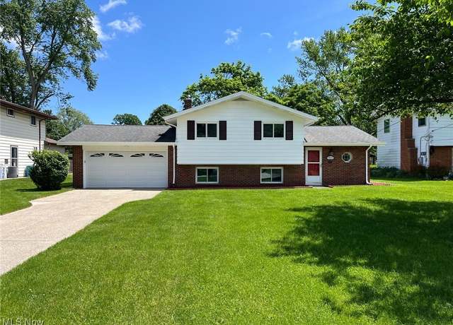 Property at 5135 Berkshire Dr, North Olmsted, OH 44070, 3 beds, 1.5 baths