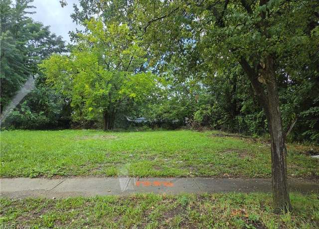 Property at 1344 E 93rd St, Cleveland, OH 44106
